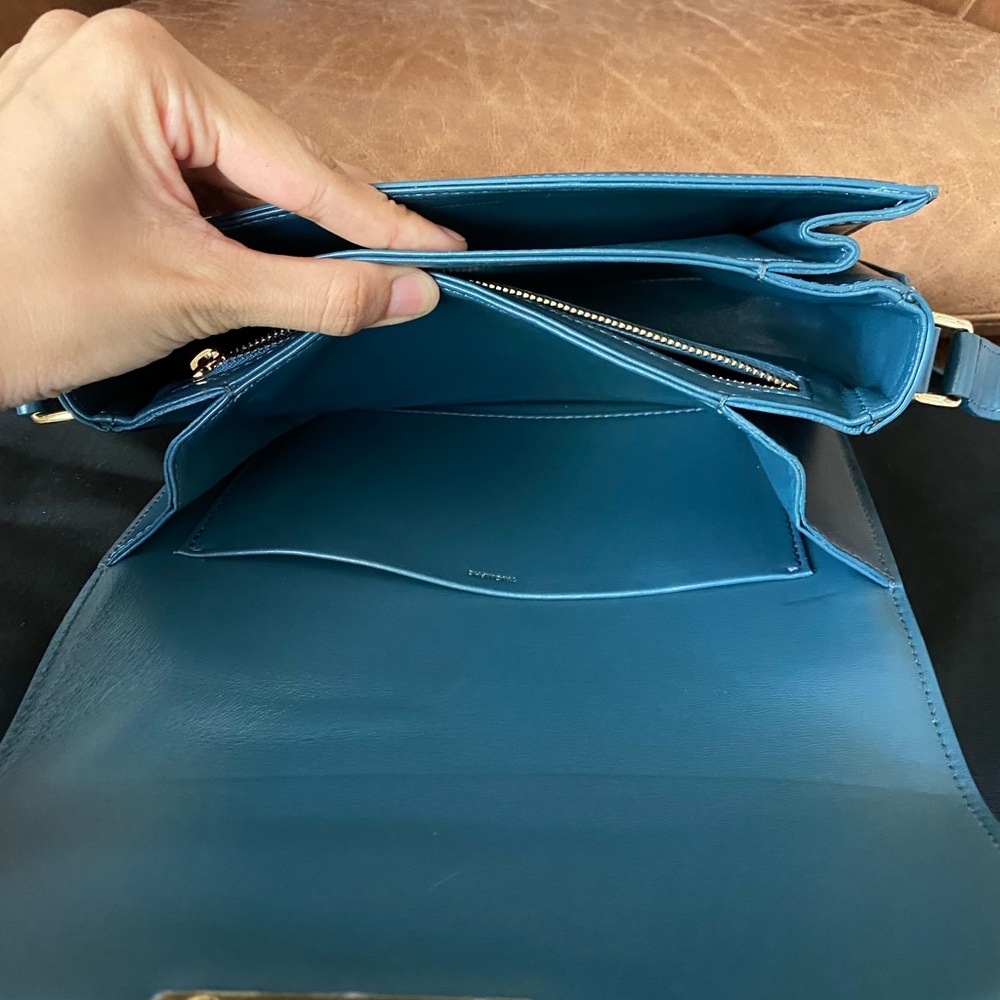*SOLD* Celine Triomphe Shoulder Bag Smooth Calfskin Medium - Picture 15 of 16